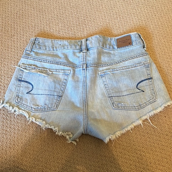 AE LIGHT WASH HI-RISE FESTIVAL SHORTIE - Picture 4 of 4